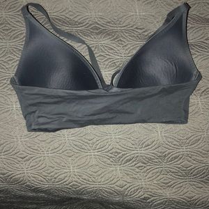 Victoria's Secret Intimates & Sleepwear - Victoria’s Secret lightly lined 36D bra. Gray. Victoria's Secret Intimates & Sleepwear - Victoria’s Secret lightly lined 36D bra. Gray.